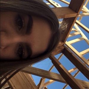 Meet your Posher, Moraya